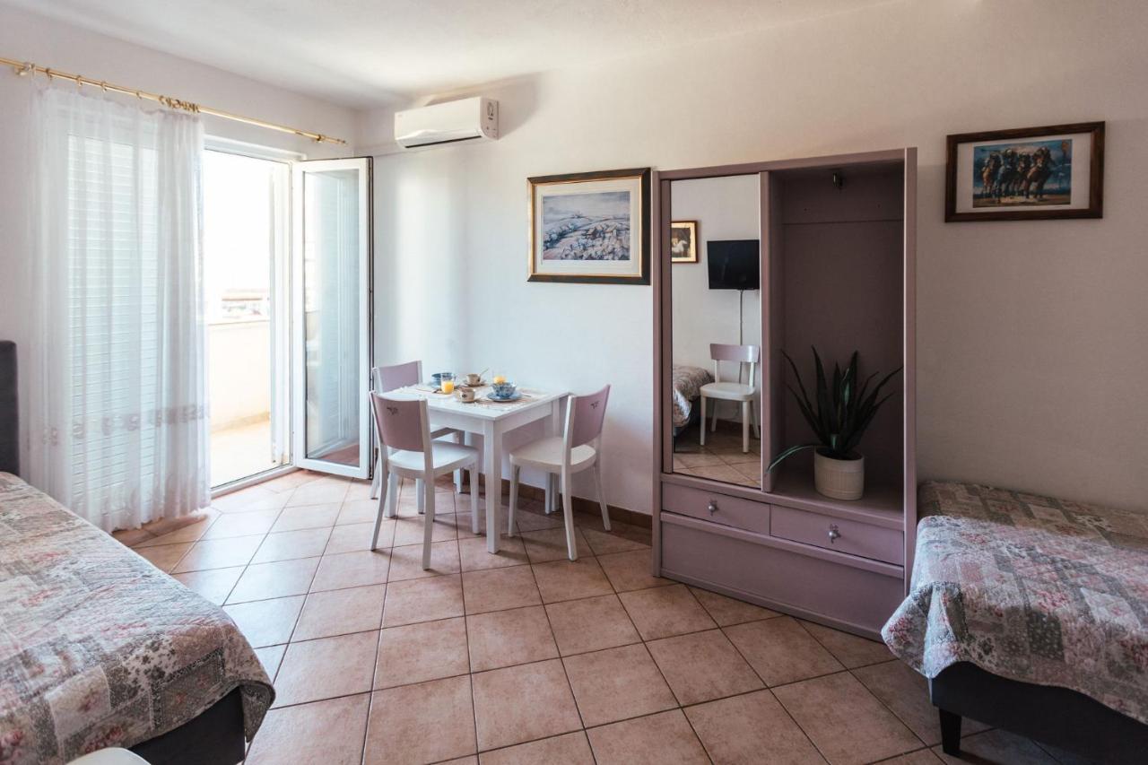 Villa Porta Biograd Na Moru Buitenkant foto