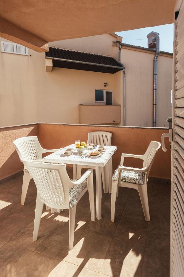 Villa Porta Biograd Na Moru Buitenkant foto