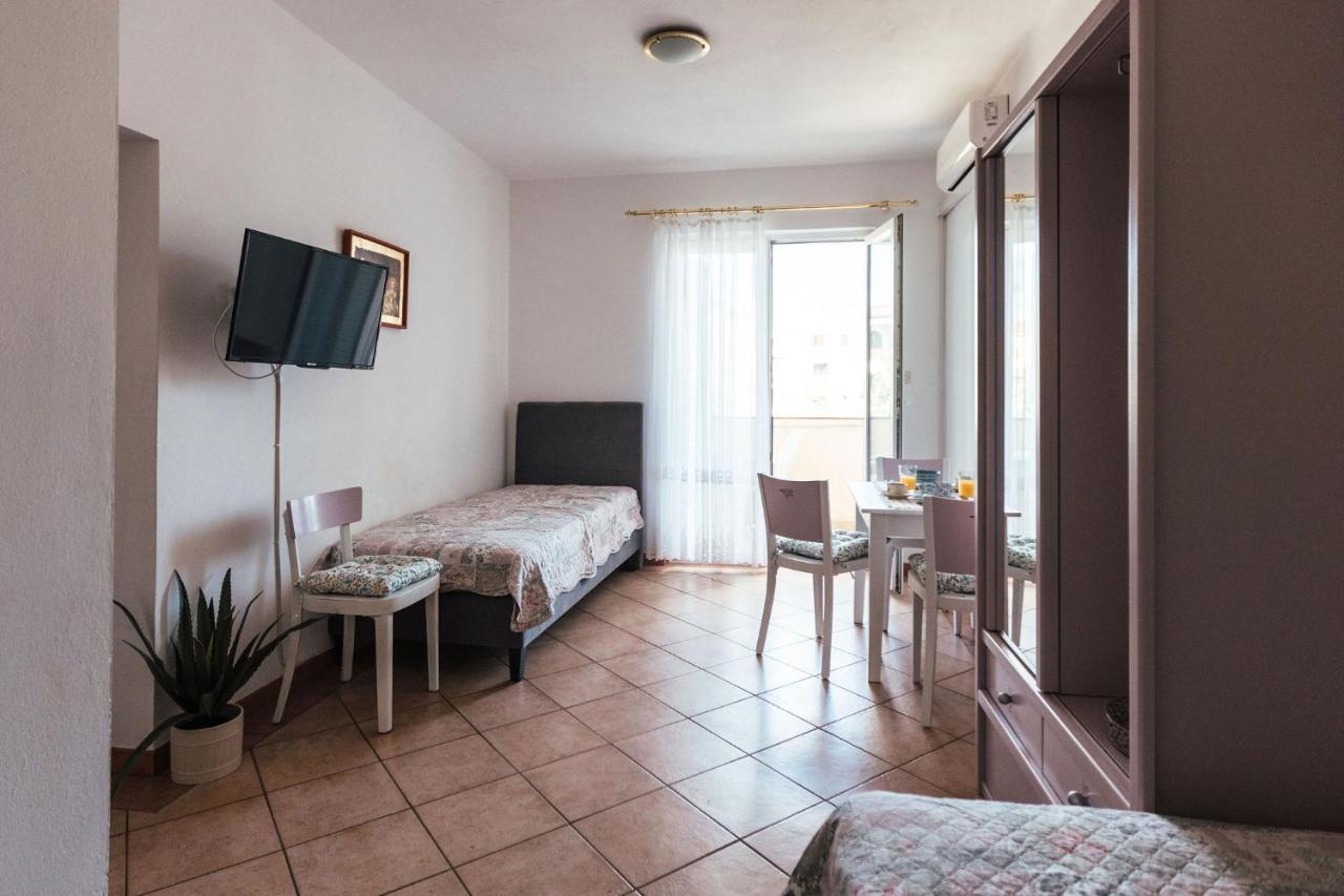 Villa Porta Biograd Na Moru Buitenkant foto